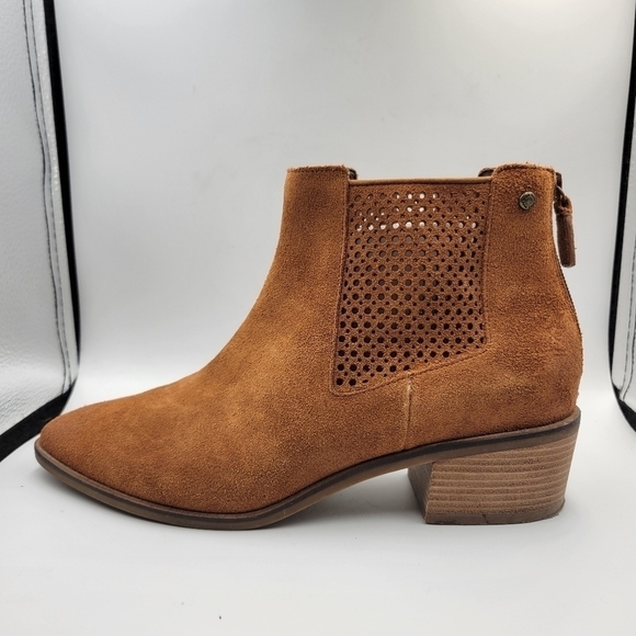 Cole Haan Val Boot Suede Perforated Side Panels Pointed Toe Women Tan Sz 8.5 - Picture 6 of 10